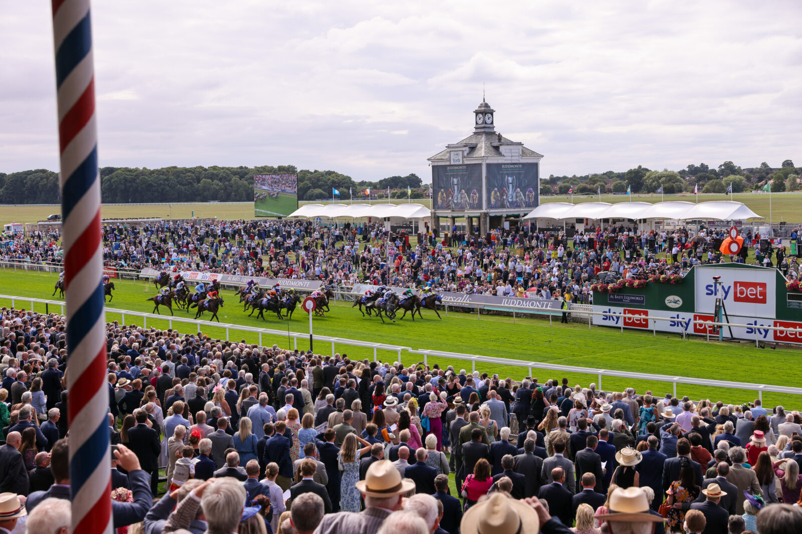 Go Racing Season Ticket (2024/25) Go Racing Yorkshire Horse Racing